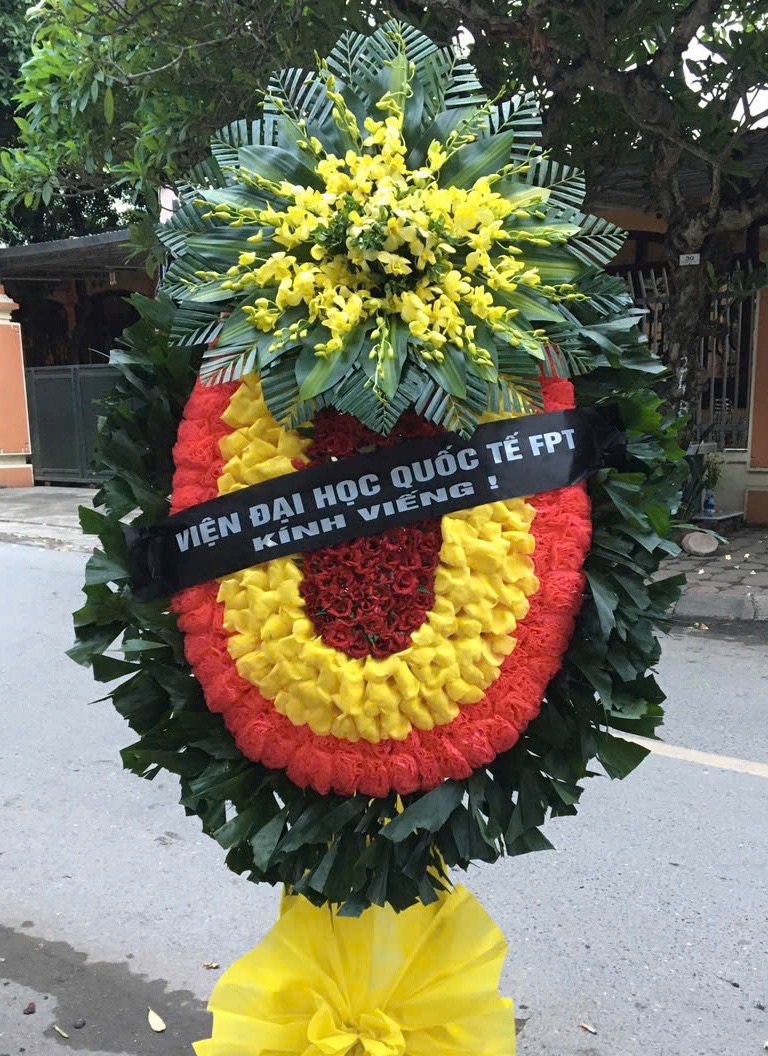 Đặt Hoa Chia Buồn Hà Nội HCB403