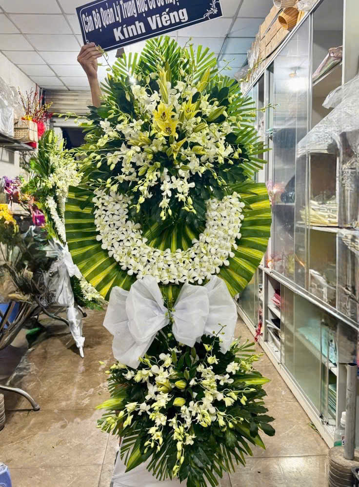 Lẵng Hoa Chia Buồn Tang Lễ 499