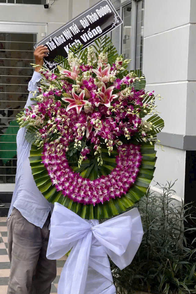 Hoa Chia Buồn Tang Lễ HCB422