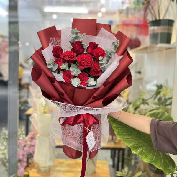 Bó hoa tươi hồng đỏ ngày yêu HB825